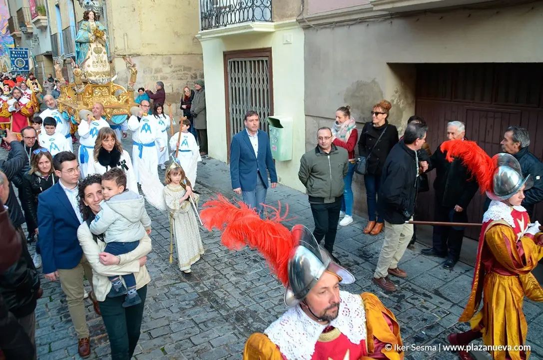 Procesi&oacute;n - 19