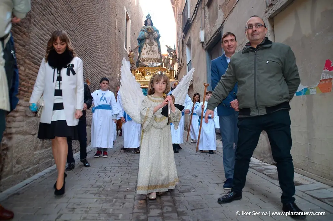 Procesi&oacute;n - 38