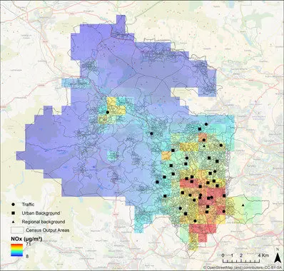 Mapa de la contaminaci&oacute;n de fondo en la ciudad de Bradford (Reino Unido). / Open Street Map | ISGlobal