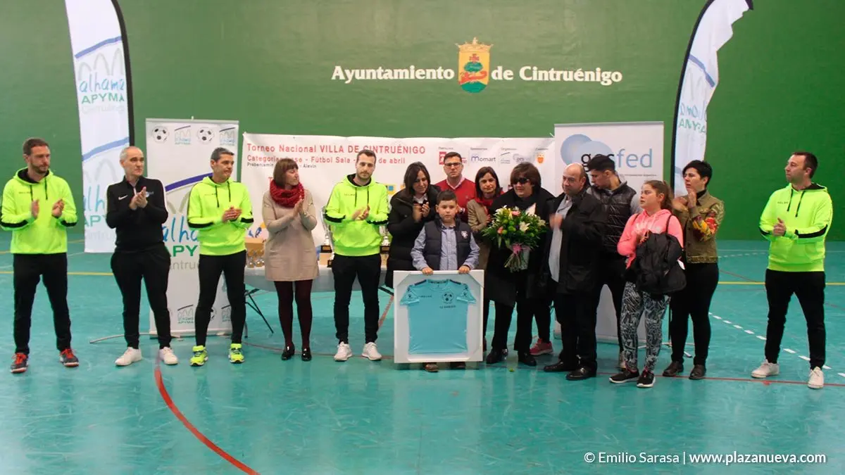 Homenaje a la familia de Xabier y Mila