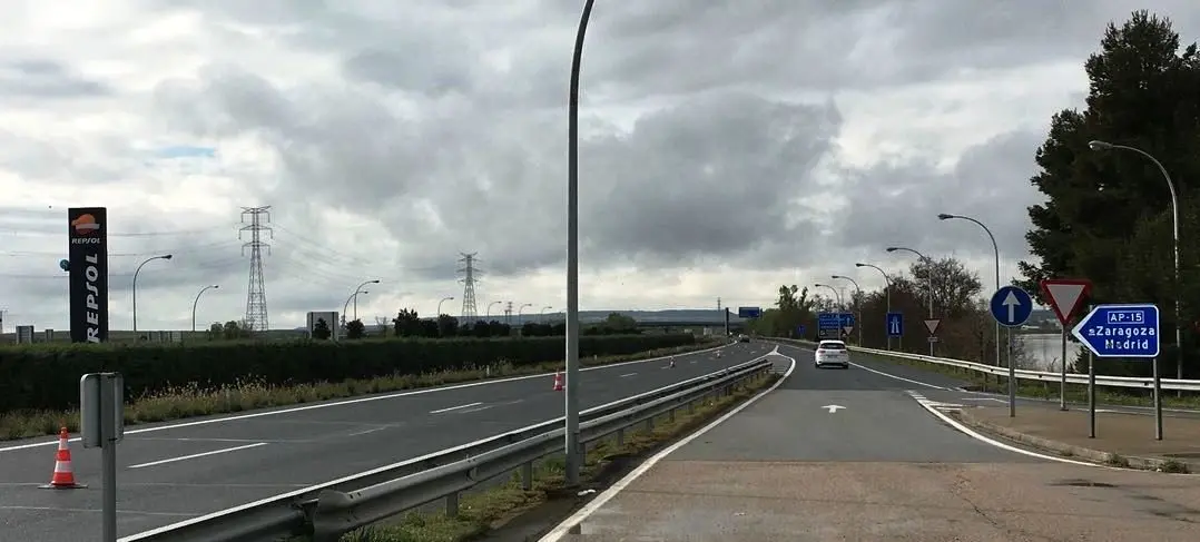 Cerrado un carril de la AP15