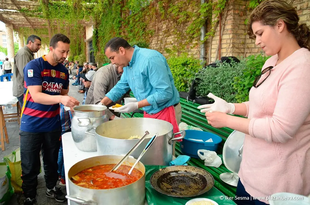 Degustaci&oacute;n platos de otras culturas 3