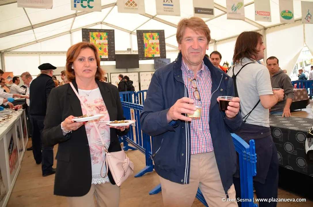 Degustaci&oacute;n popular de alcachofas 12