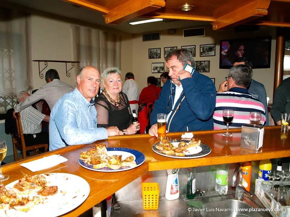 Ruta de pinchos en Bu&ntilde;uel (Bar Iru&ntilde;a)
