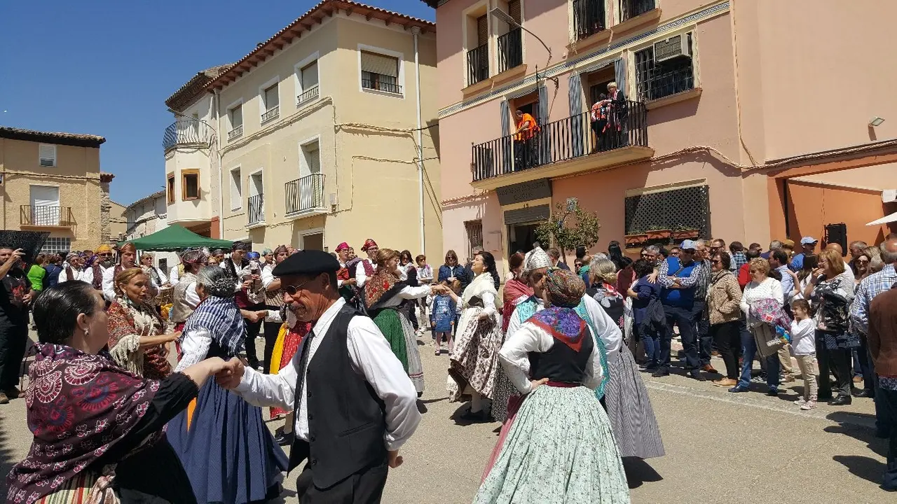 La Feria del Conejo Escabechado de Castej&oacute;n de Valdejasa ha cuadruplicado la poblaci&oacute;n en la localidad