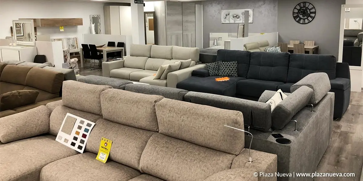 En Doble Zona podemos visitar una gran colecci&oacute;n gracias a sus 1.500 m2 de exposici&oacute;n