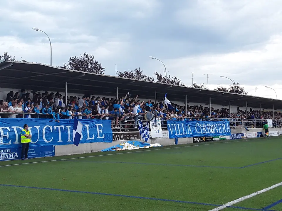 La afici&oacute;n cirbonera no ha descansado en todo el partido