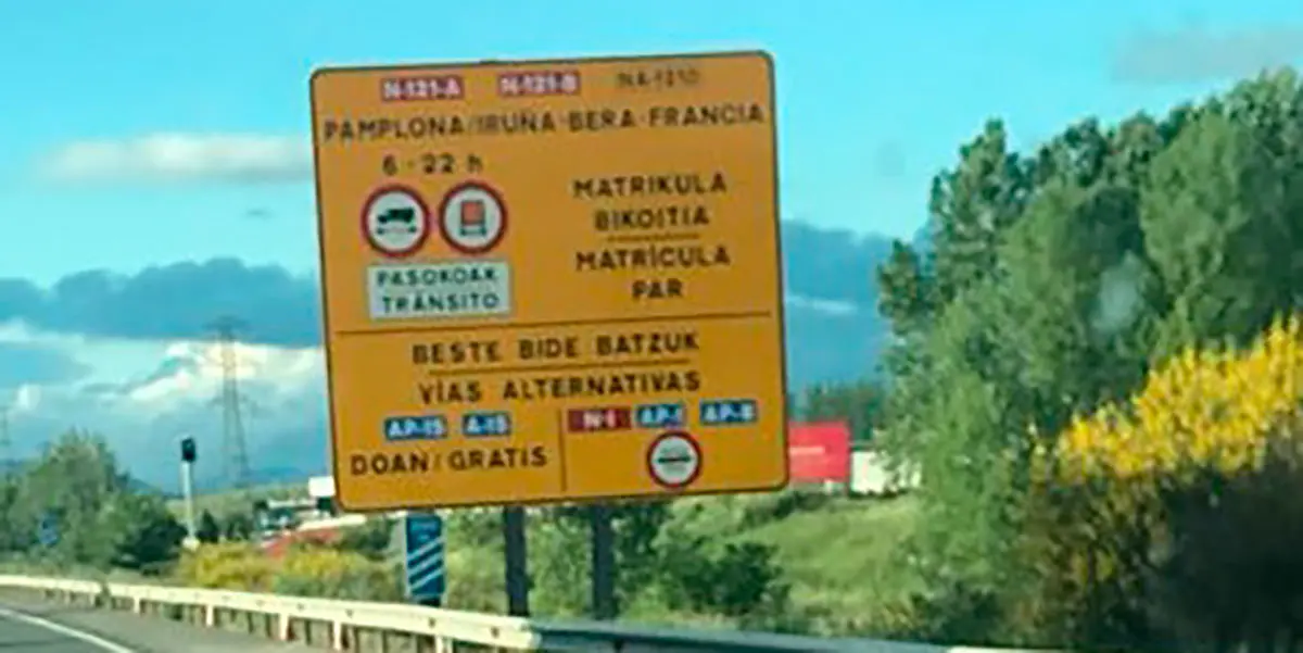 Cartel biling&uuml;e