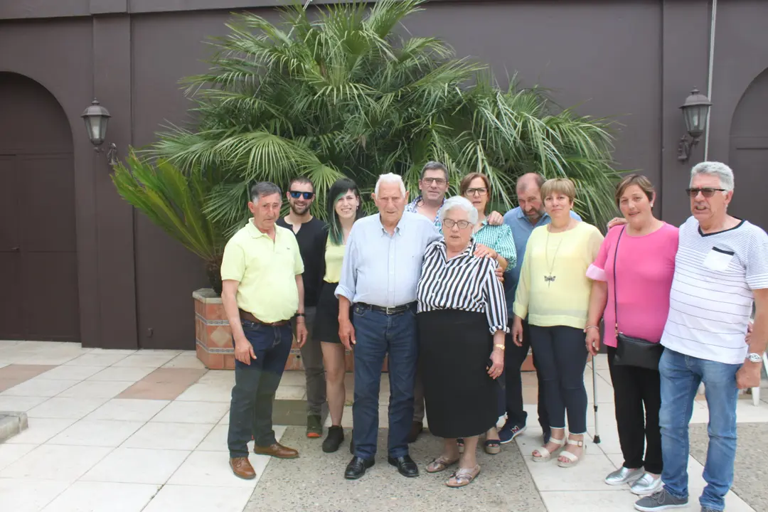 Fiesta del club de jubilados Bodas de oro y diamante 030