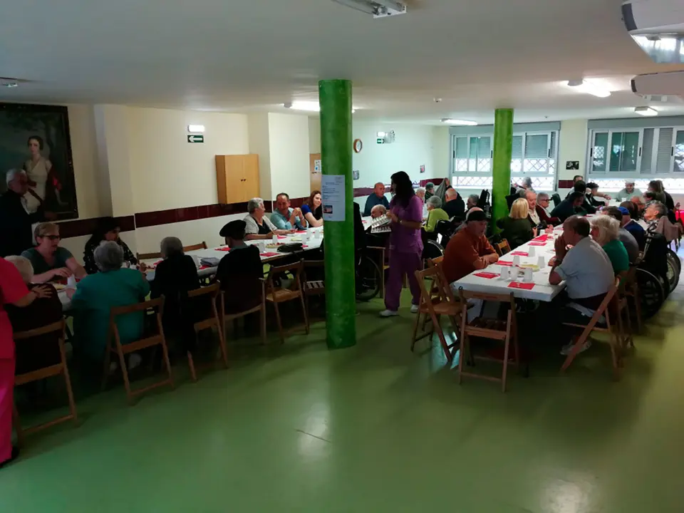 D&iacute;a de la familia en la residencia 6