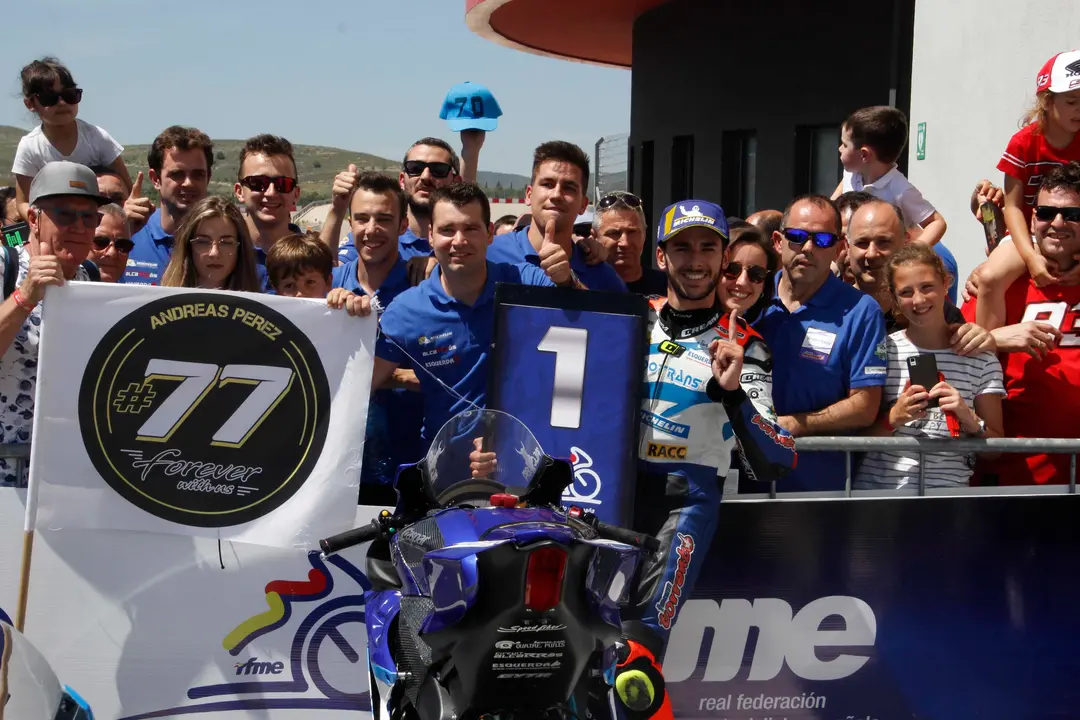 Homenaje 77-03