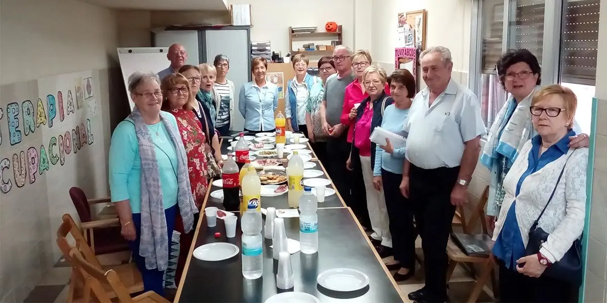 Con este suculento lunch se encontr&oacute; el Coro Parroquial en el D&iacute;a de la Familia de la residencia de Cortes
