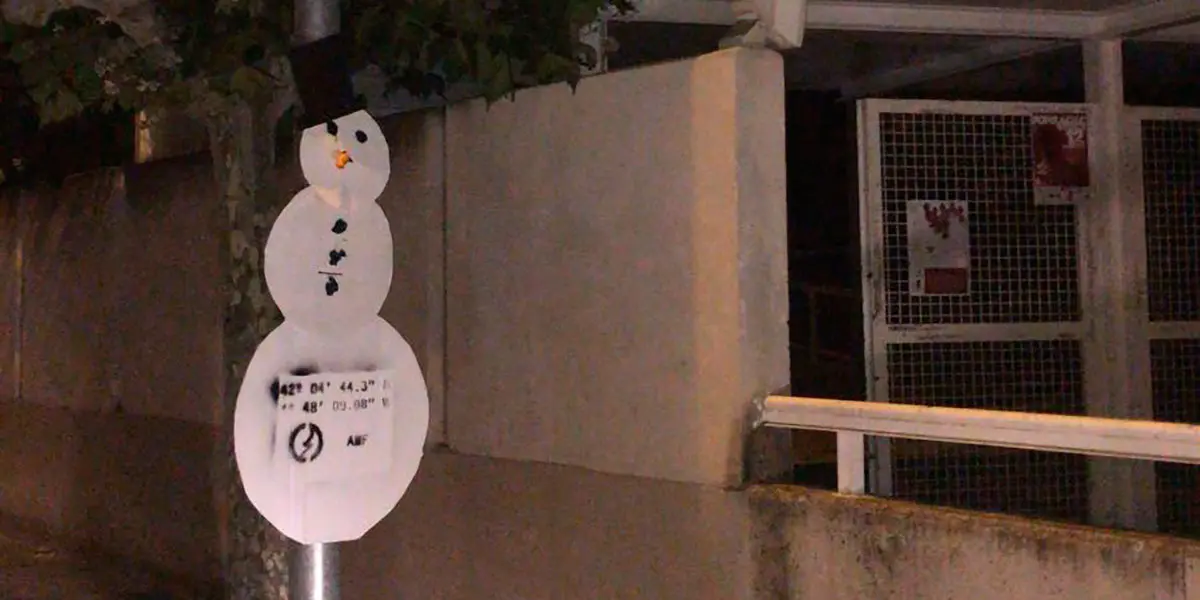 Estos mu&ntilde;ecos est&aacute;n apareciendo por diferentes localidades de nuestra Comarca