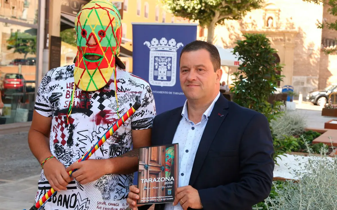 Julio Gracia con el Cipotegato de este a&ntilde;o
