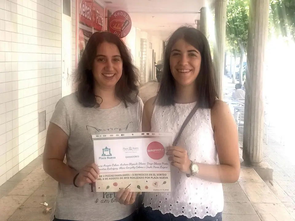 Laura Arag&oacute;n y Andrea Elizondo