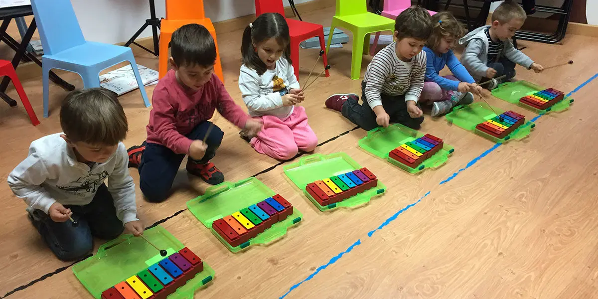 As&iacute; disfrutan los m&aacute;s peque&ntilde;os con la m&uacute;sica