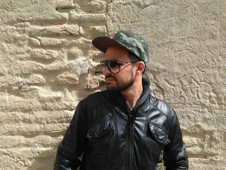 Like a Lion, el nuevo disco del rapero Apolo