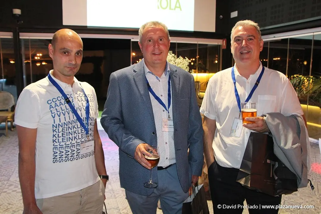 &Aacute;lvaro And&eacute;rez (Mectu), Jos&eacute; Luis Alfaro (Maquinaria y Servicios ECA) y Enrique Lainez (Mectu)