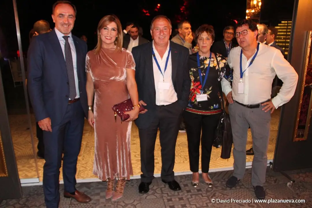Javier Esparza (Presidente de UPN), Laura Sand&uacute;a (Aceites Sand&uacute;a), Antonio Ullate (Mecacontrol), Milagros Rodr&iacute;guez (Mecacontrol) y Mariano Navarro Lacarra (Plaza Nueva)