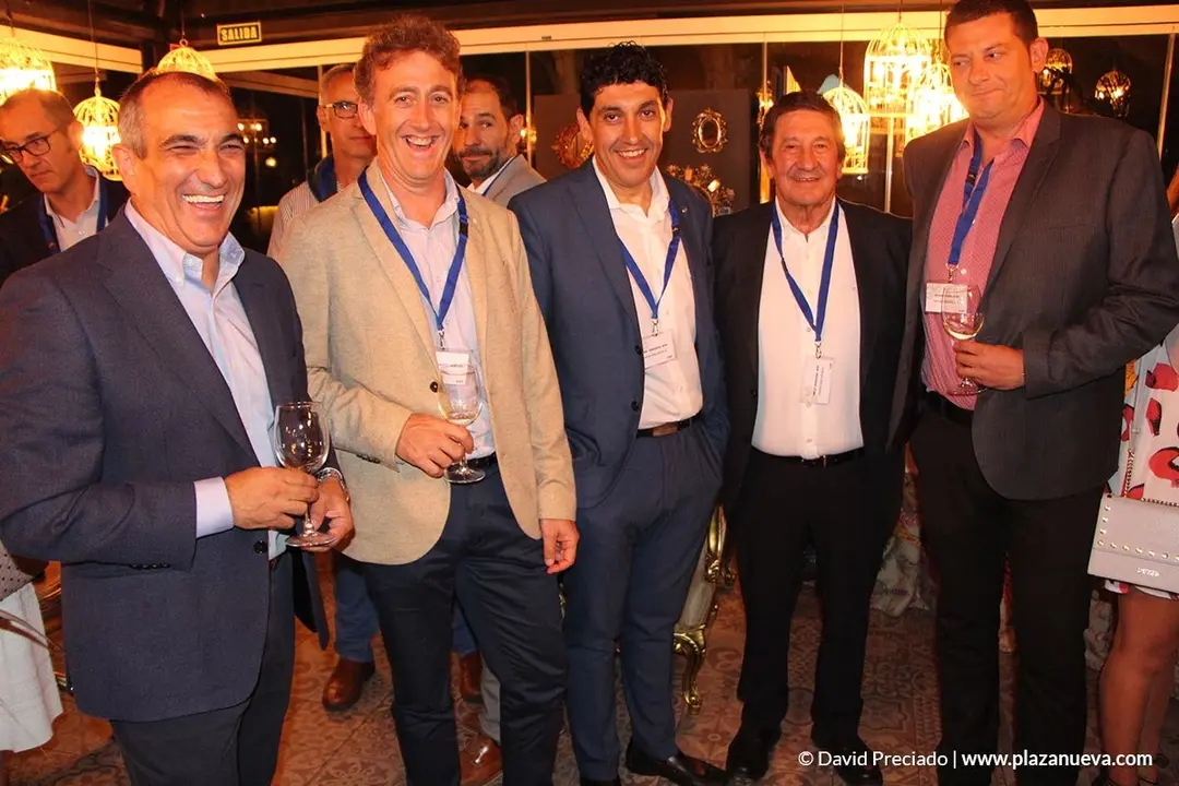 &Oacute;scar Chivite (Lauburu), David Navascu&eacute;s (Asepeyo), Emilio Hern&aacute;ndez hijo y Emilio Hern&aacute;ndez padre (HR Motor) y V&iacute;ctor G&oacute;mez (Aspy Prevenci&oacute;n y Salud)