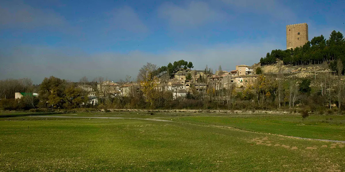 La ruta del pr&oacute;ximo s&aacute;bado permite conocer los encantos de municipios como Castiliscar, Navard&uacute;n (en la foto) y Urri&eacute;s