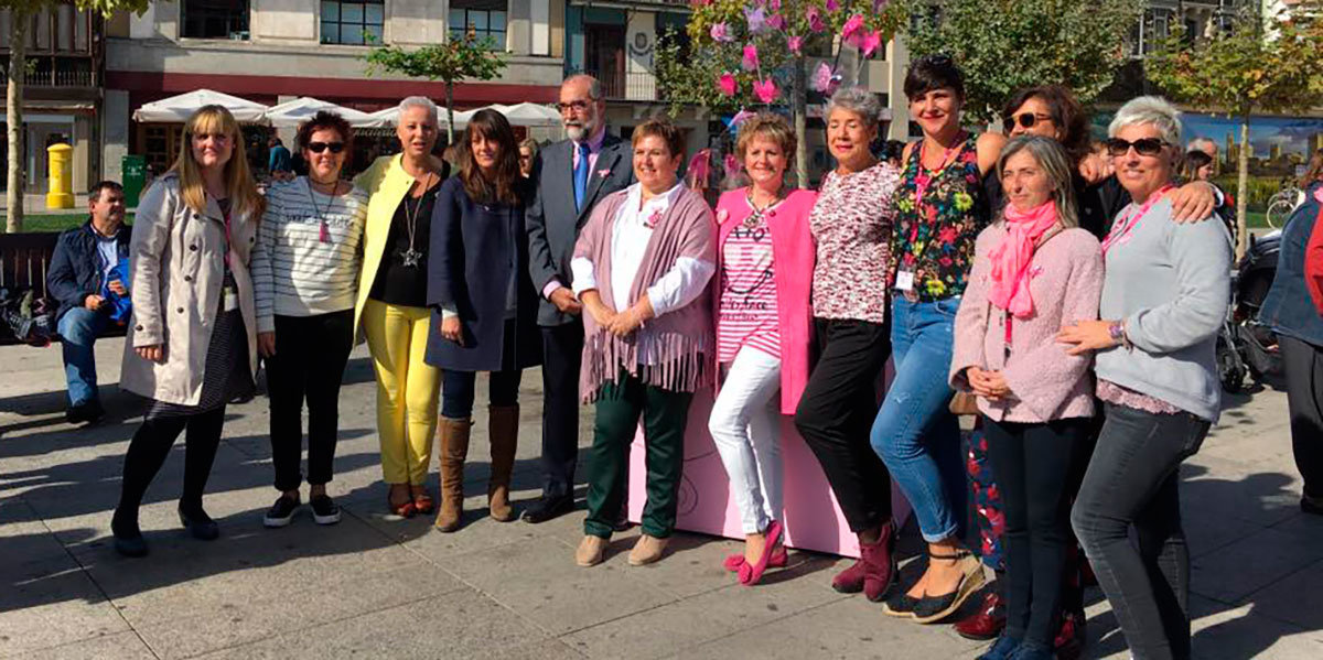 Representantes de Saray en el pasado Día Internacional de Cáncer de mama