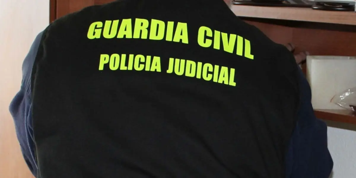 La Guardia Civil en el momento de la dentenci&oacute;n