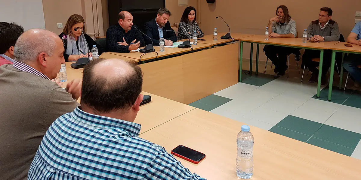 Reuni&oacute;n con Cinco Villas