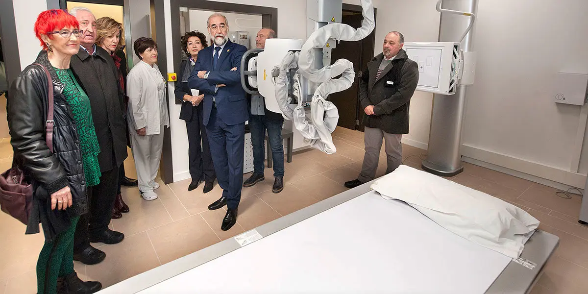 Visita a las nuevas instalaciones del servicio de radiolog&iacute;a