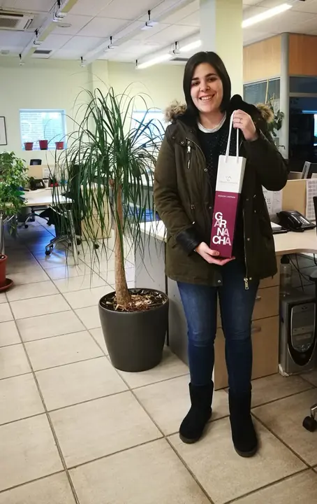  Carla Bu&ntilde;uel Gonzalez fue la ganadora de la botella de vino de Coraz&oacute;n de Garnacha