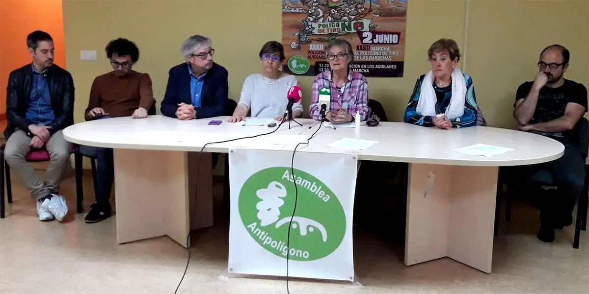 Milagros Rubio y Eduardo Navascues, en representación de la Asamblea Antipolígono