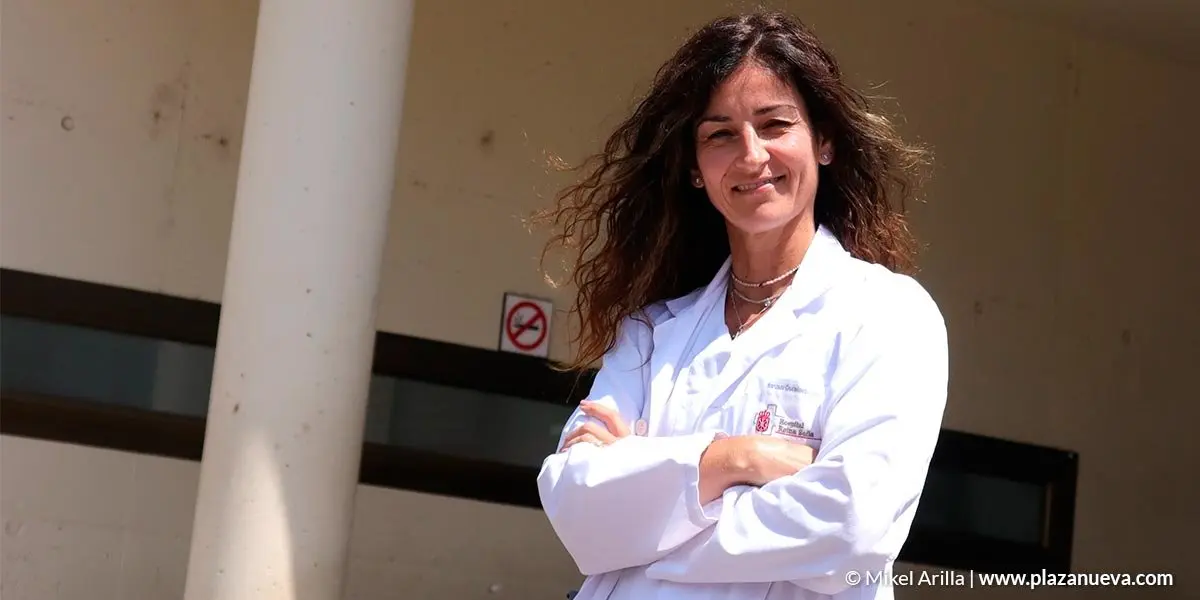 Arantxa Crucelaegui, a las puertas del servicio de Urgencias
