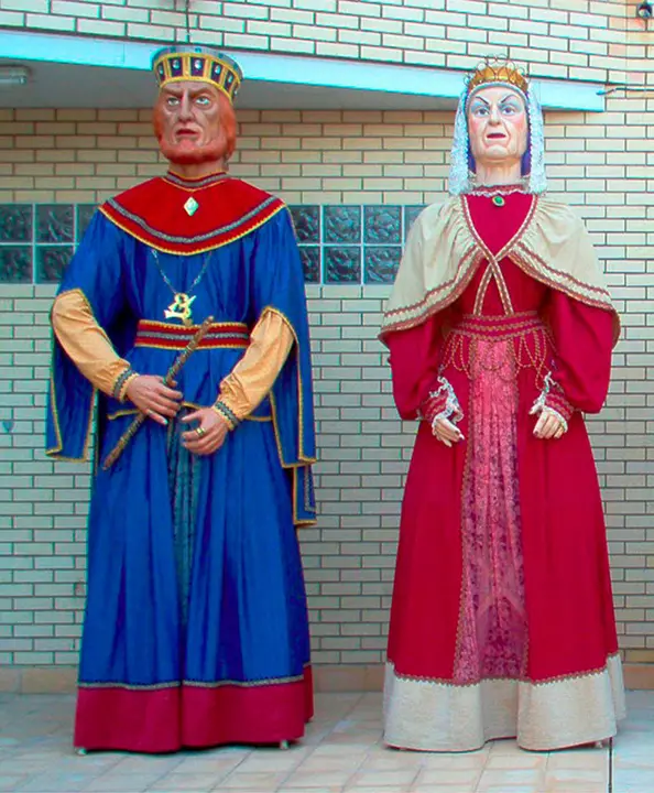 Herodes y Herod&iacute;as, nuevos gigantes en goma de la Comparsa Perrinche
