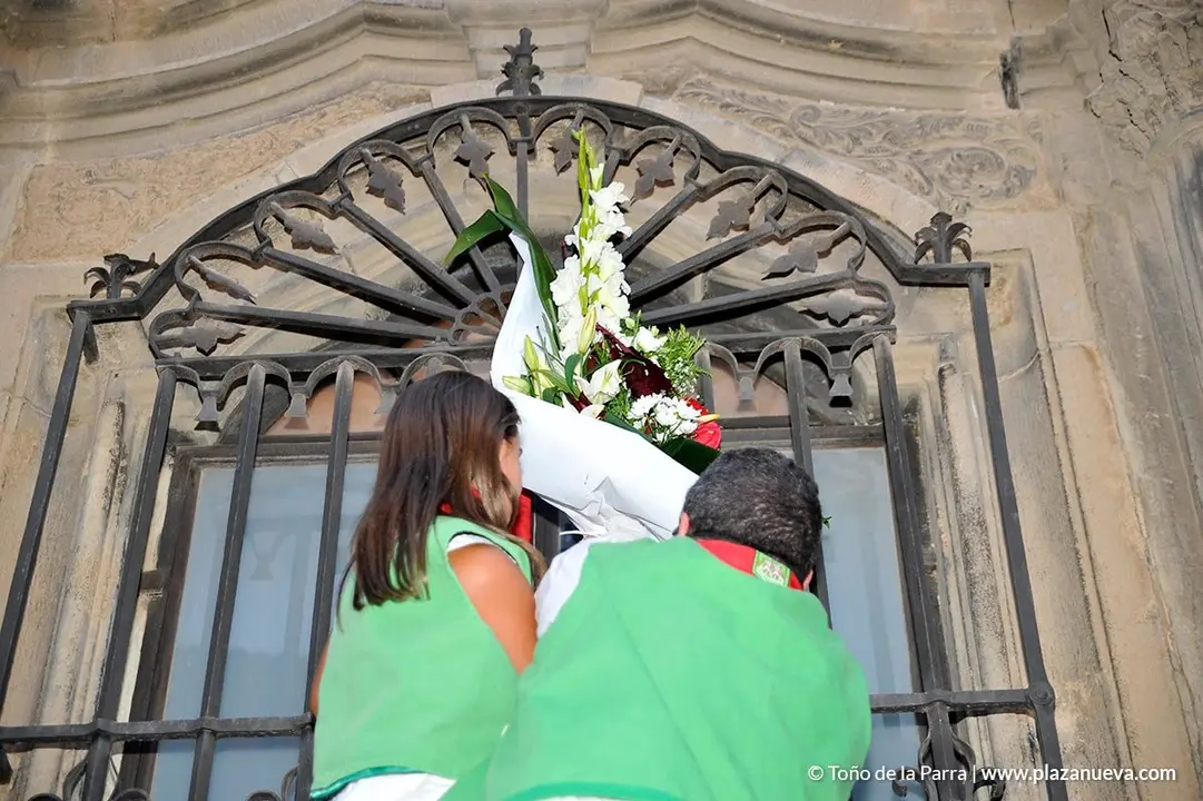 FIestas de Tudela, D&iacute;a 24 - Imposici&oacute;n del pa&ntilde;uelo en la reja 10