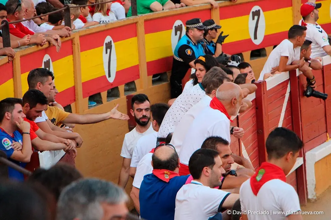 Fiestas de Tudela, día 25 Encierro y Vacas en la plaza 38
