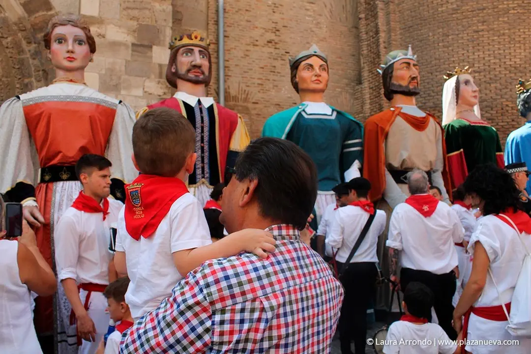Fiestas de Tudela 2019, día 25 - Ofrenda floral a Santa Ana 17