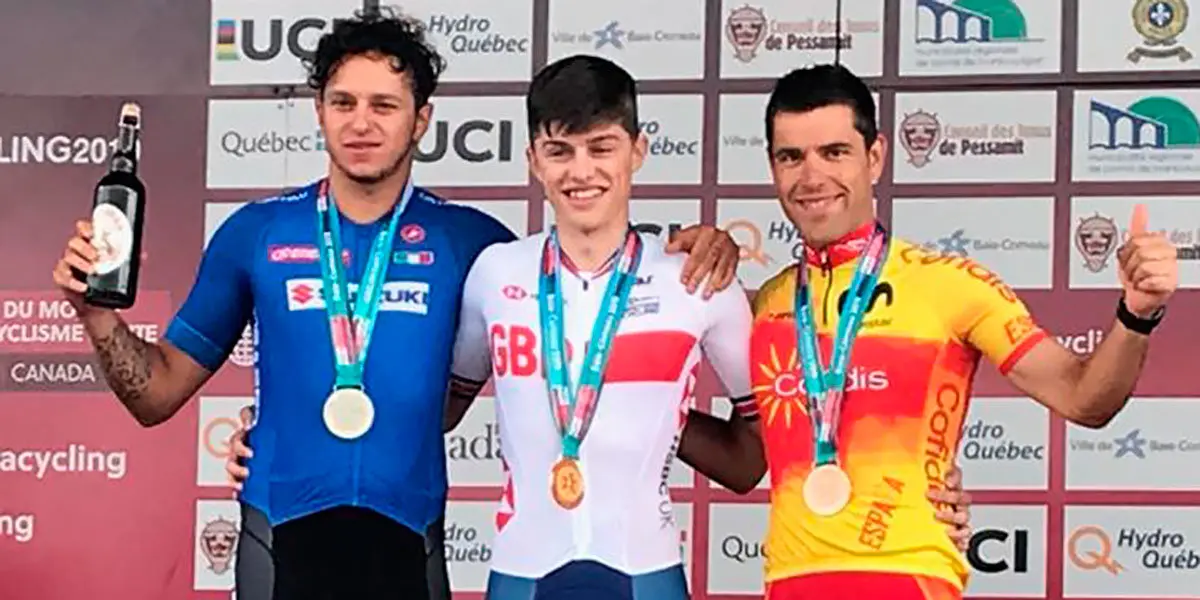 Eduardo Santas gana dos medallas de bronce