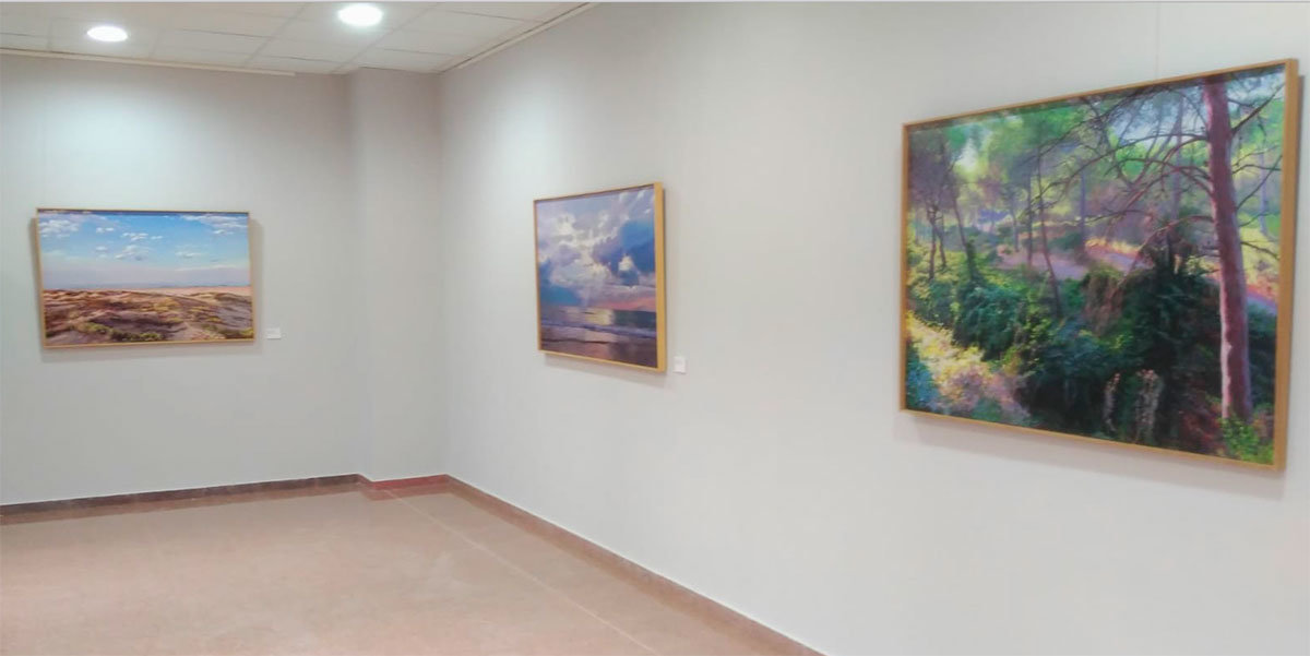 La Sala de Exposiciones del Centro Cultural Polivalente de Sádaba acoge hasta el 25 de agosto la muestra pictórica de Juan Rodriguez.
