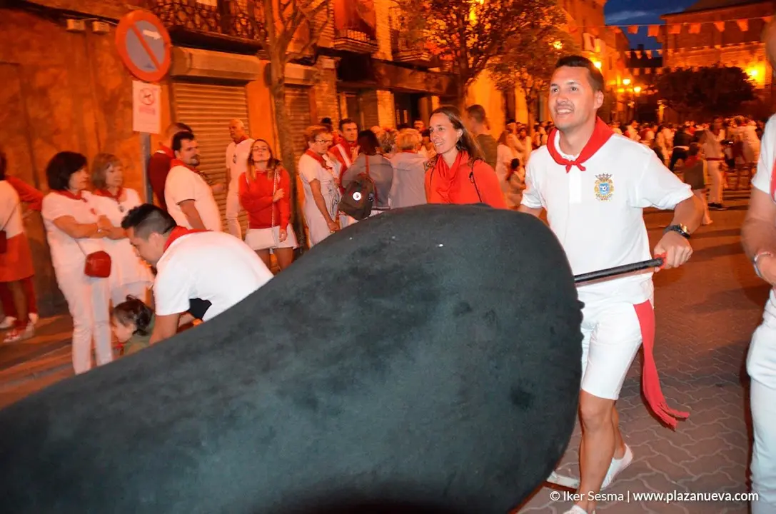 Encierro txiki en las fiestas de Cintru&eacute;nigo - 4