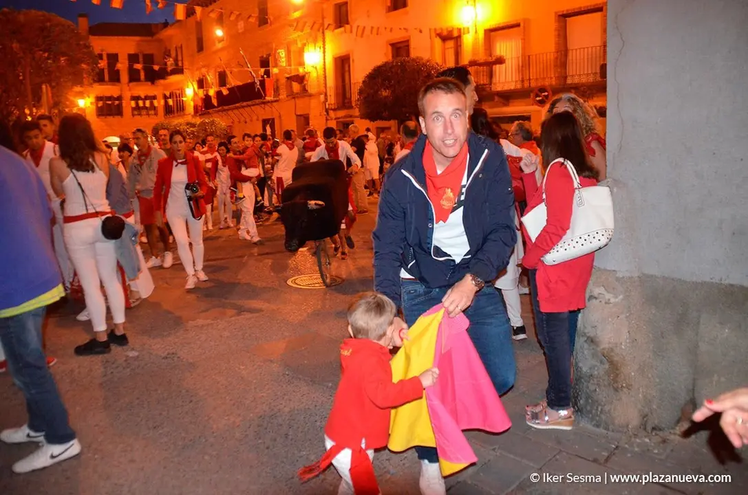 Encierro txiki en las fiestas de Cintru&eacute;nigo - 5