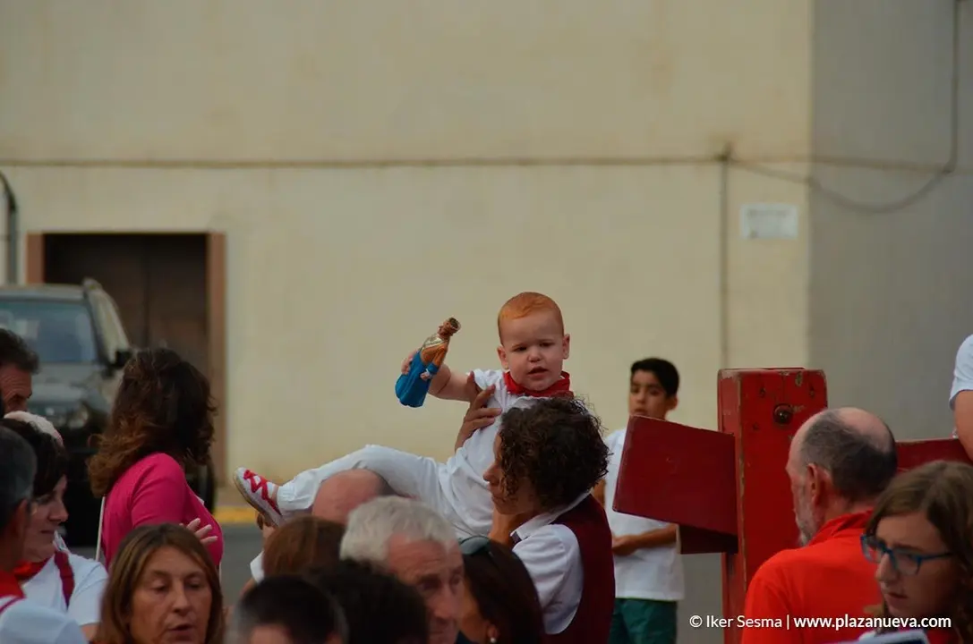 Gigant&oacute;n, fiestas de Cintru&eacute;nigo'19 d&iacute;a 9 - 1