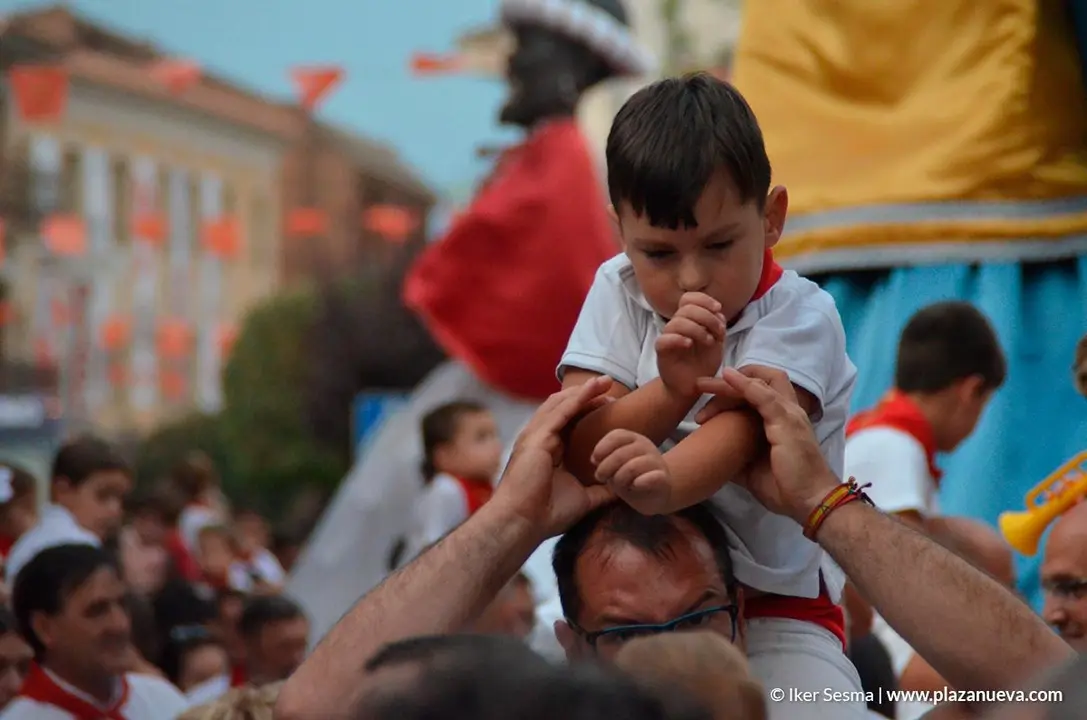 Gigant&oacute;n, fiestas de Cintru&eacute;nigo'19 d&iacute;a 9 - 17
