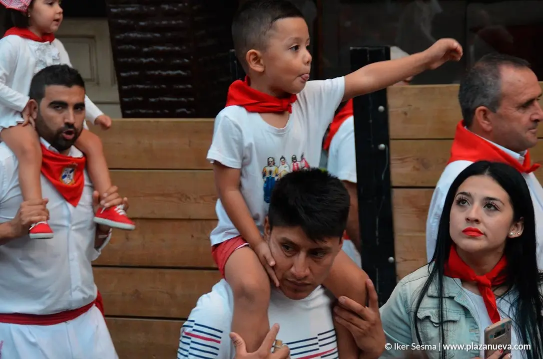 Gigant&oacute;n, fiestas de Cintru&eacute;nigo'19 d&iacute;a 9 - 25
