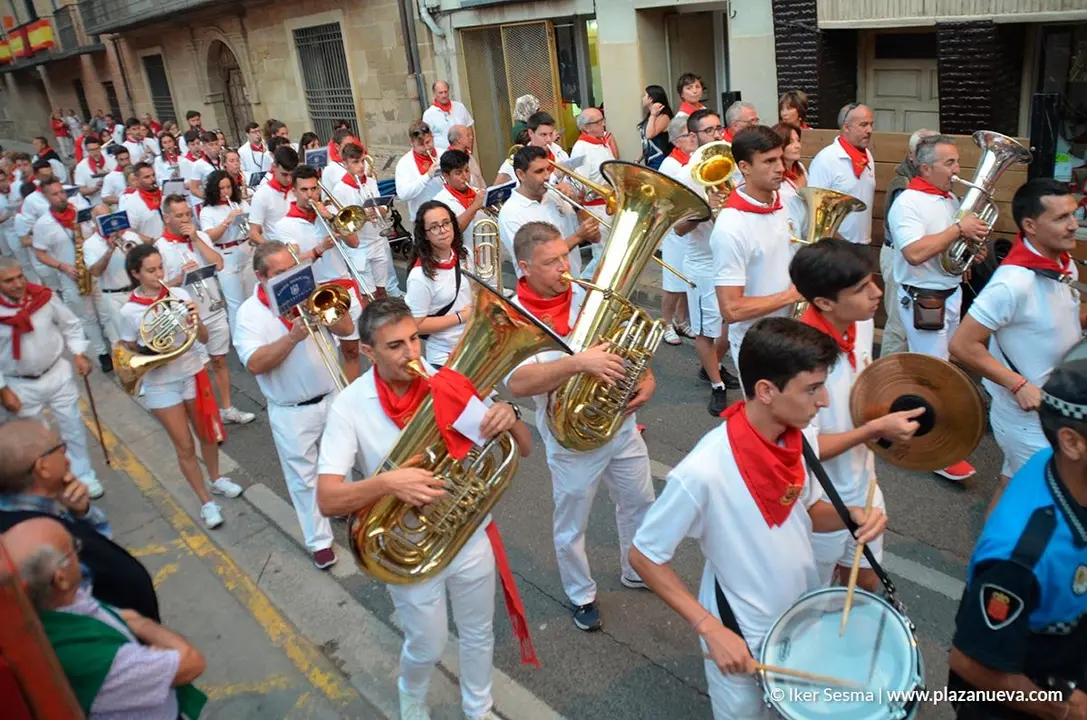 Gigant&oacute;n, fiestas de Cintru&eacute;nigo'19 d&iacute;a 9 - 39