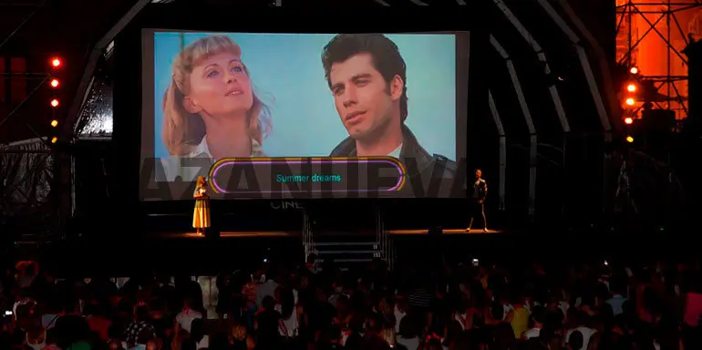 Sing along Grease