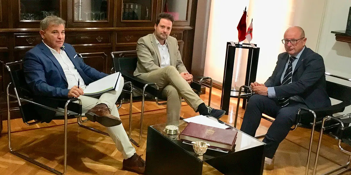 Toquero y el Consejero de Educación se reunen en Tudela