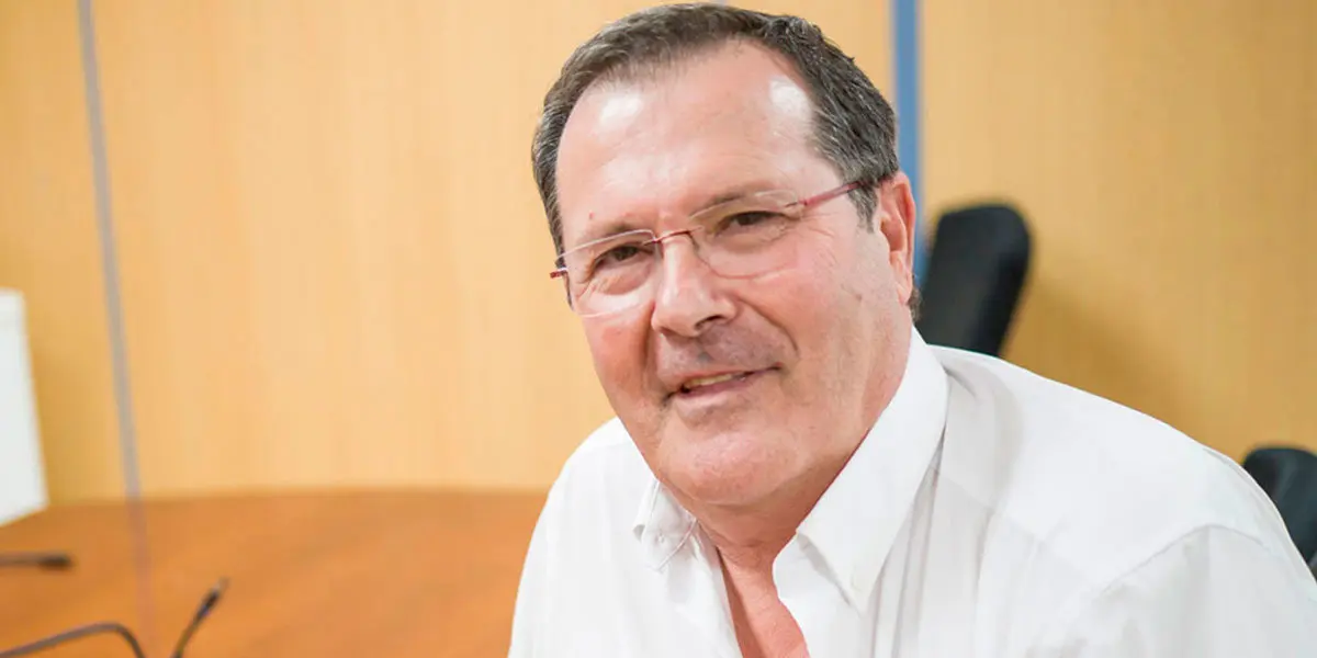 José María Urtasun Ganador del premio AER Relevo Generacional