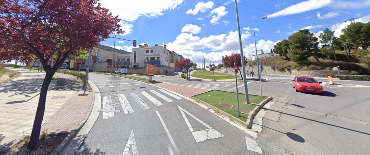 Paso de cebra en la Glorieta de Merindades