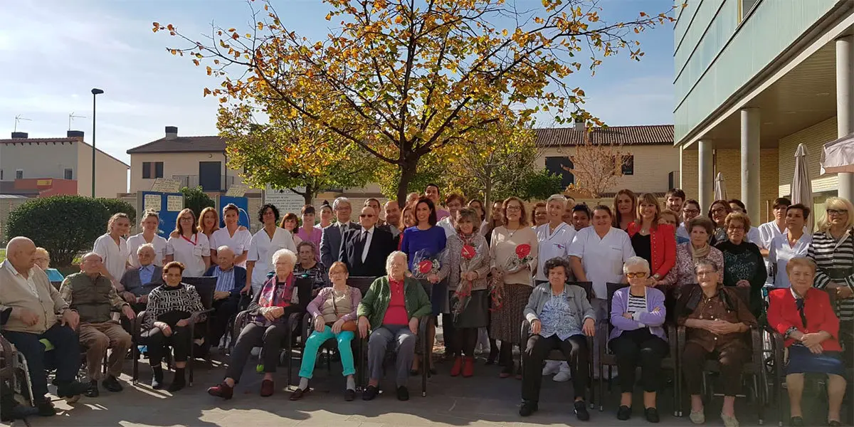 Carcedo y Ventura visitaron la residencia de ancianos de Ejea