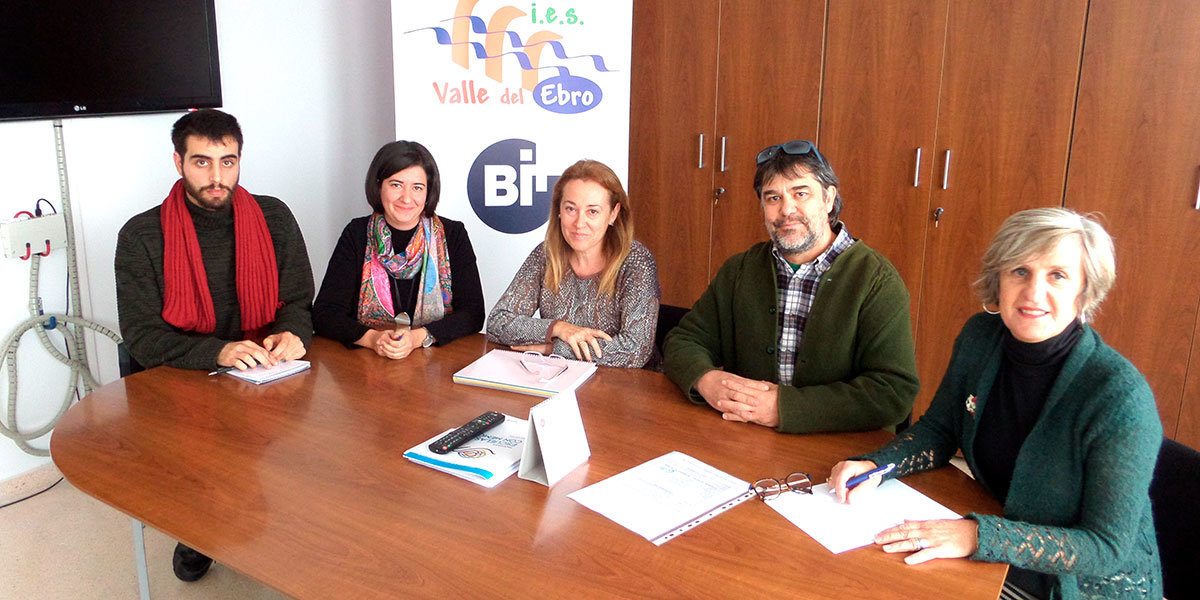 El Centro Educativo IES Valle del Ebro amplía su programa Tiempo Fuera firmando con el Centro Padre Lasa de Tudela.